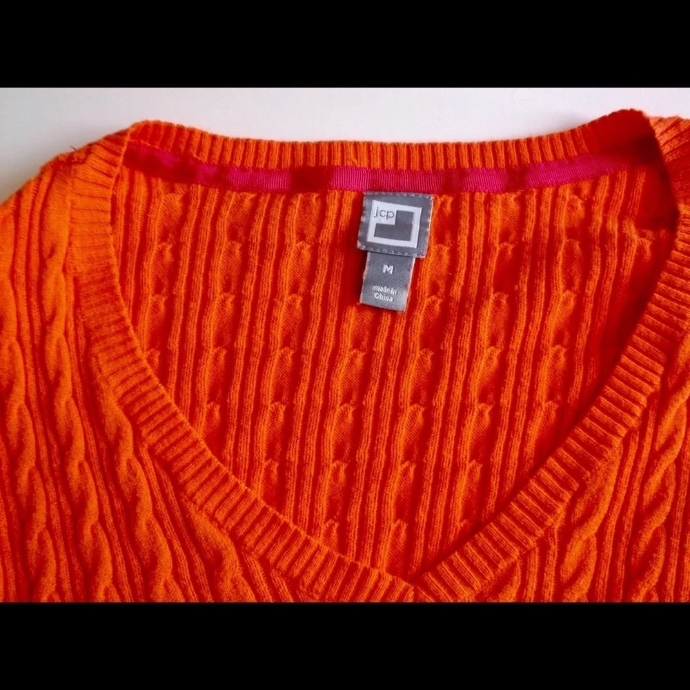 Orange V Neck sweater M